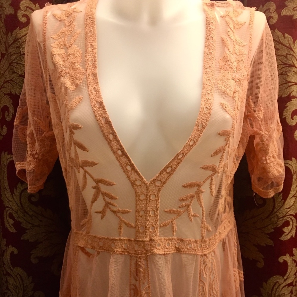 Woven Heart XL Blush Pink Lace Kimono